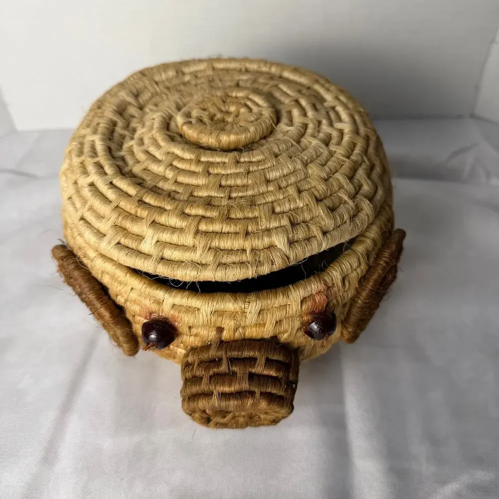 Tohono O'odham Papago Style Coiled Yucca Pig Effigy Basket w Lid Folk Art Animal
